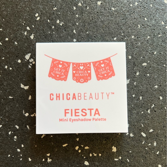 CHICA BEAUTY | FIESTA Palette - Mini 9-Shade Eyeshdow Palette - Picture 7 of 10